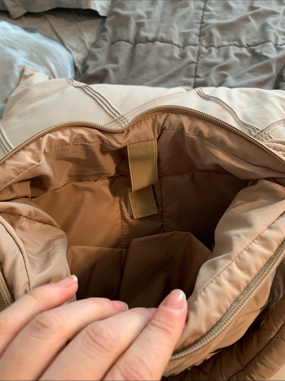 Quilted puffer bag - Picture 6 of 6